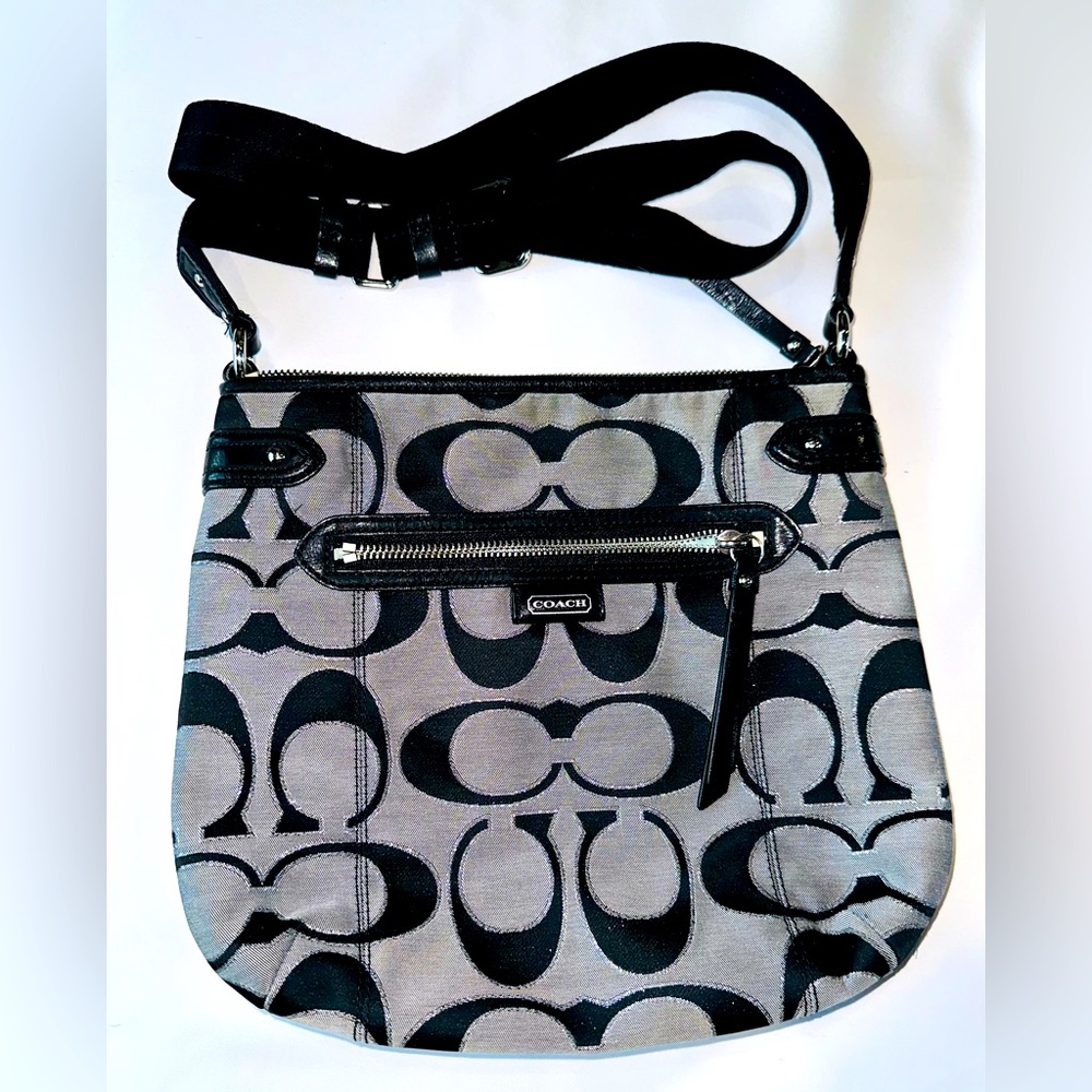 Authentic Coach Signature crossbody bag.